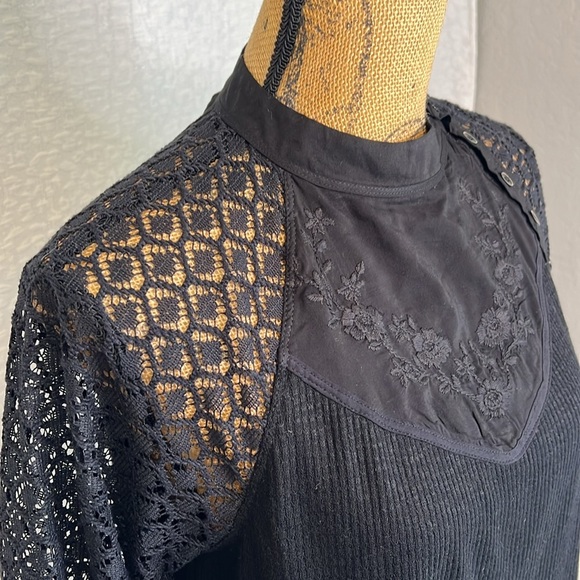 FREE PEOPLE SWEETEST THING LACE SLEEVES THERMAL TOP SMALL - Picture 4 of 16